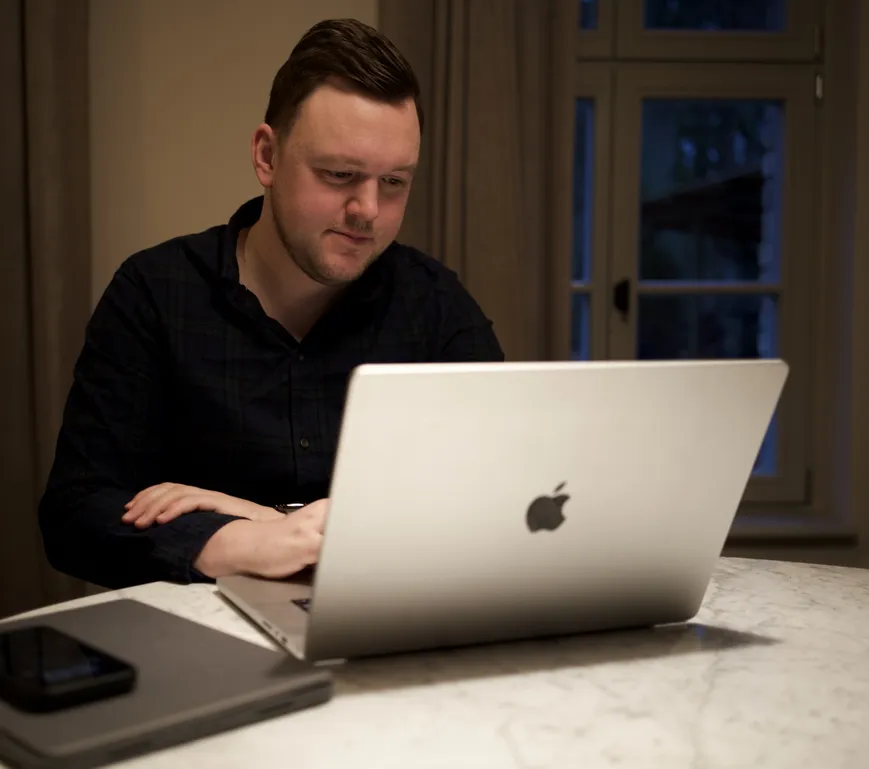 Lars Fronius Hero Image